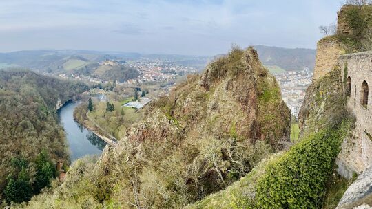 Dieses Panorama von der Burgruine Rheingrafenstein soll wohl aufgegeben werden.