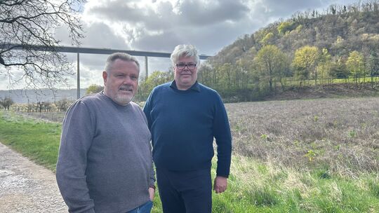 In Dieblich entsteht ein neuer Sportplatz. Auf der Fläche von einem Hektar sind ein Kunstrasenplatz und vier Tennisplätze geplan
