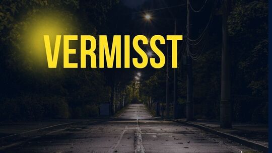 Symbolfoto "Vermisst", dunkle leere Straße