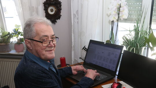 Hans Astor kann das Schreiben nicht lassen. Das dürfte viele Lesefreunde glücklich stimmen. Hans Astor kann das Schreiben nicht lassen. Das dürfte viele Lesefreunde glücklich stimmen.