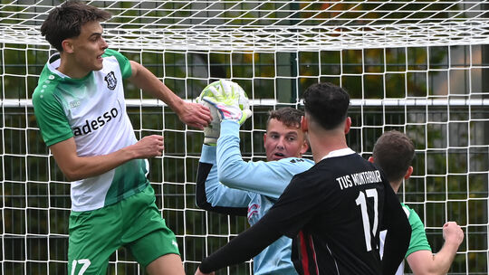 In der Hinrunde musste Montabaurs Torwart Niclas Fasel gegen Betzdorf dreimal hinter sich greifen. Überhaupt gab es für die Krei