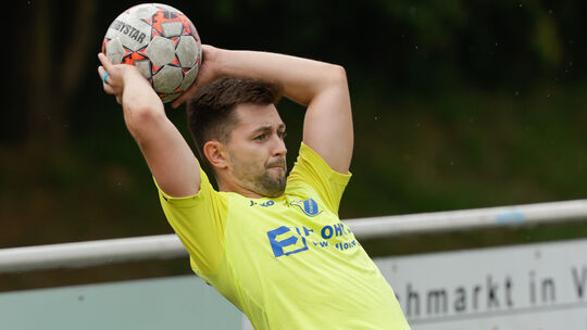 Nach langer Verletzung wurde Adrian Knop in der zweiten Hälfte eingewechselt, und noch keine drei Minuten im Spiel, erzielte der