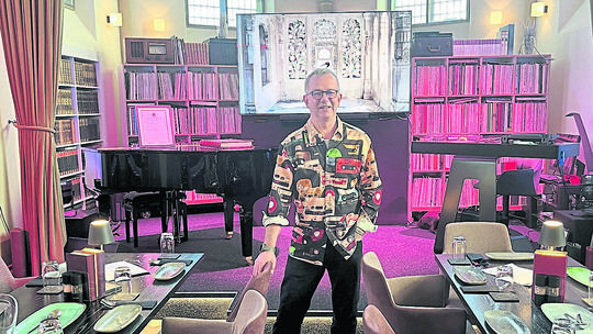 Mario Flaschentraeger will um den Weiterbetrieb seines Restaurants Pastorale in einer ehemaligen Kapelle auf dem Limburger Schaf