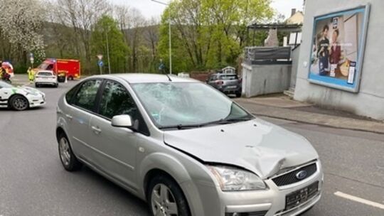 Verunfallter Pkw Pellinger Straße