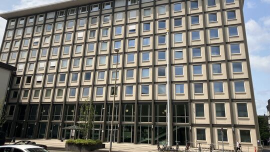 Am Landgericht Koblenz muss sich ein 25-Jähriger aus dem Ahrtal wegen versuchten Totschlags verantworten.