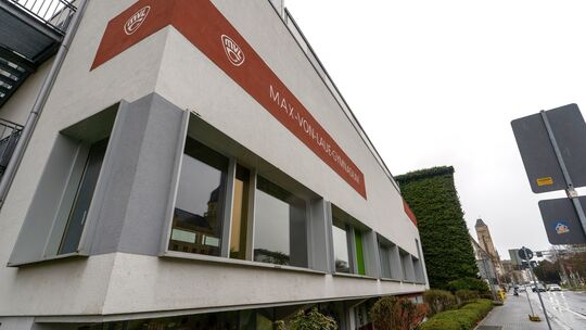 Zieht das Koblenzer Max-von-Laue-Gymnasium übergangsweise in die Goldgrube? Die Pläne sind fortgeschritten.