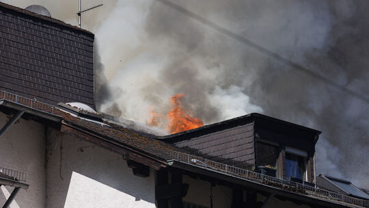Am 8. April brannte es im Dachgeschoss des Cochemer Hotels Weißmühle im Enderttal. Jetzt gibt es erste Erkenntnisse zur Ursache.