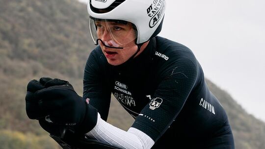 Alex McCormack an der Mosel: 3826,47 Kilometer legte der Ultra-Radfahrer in sieben Tagen zurück, immer hin und her zwischen Kobl