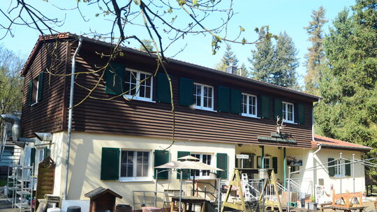 Zum 1. Mai öffnet das traditionsreiche Waldheim wieder seine Pforten. Das haus wurde 2009 wiedererföffnet, nachdem das alte 2007