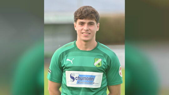 Feierte sein Startelf-Debüt beim SVA Waldalgesheim: Nils Schwarz.