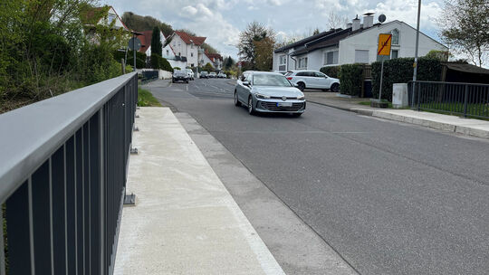 Die Brücke an der Ecke Am Himmelfeld/Neptunstraße wurde bereits saniert. Die Schäden am Bauwerk waren deutlich geringer als in d