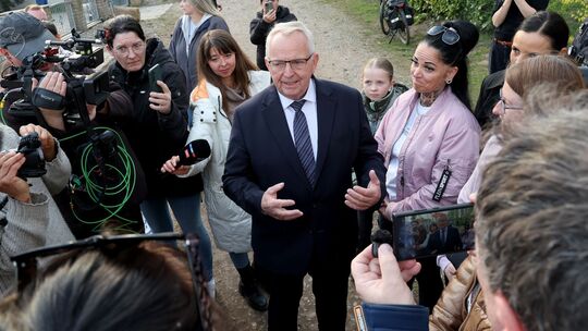 Till Backhaus im Wal-Drama