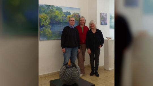 Das Trio Naturale stellt ab Sonntag, 19. April, in Laurenburg aus. Das sind (von links): Christine Wenzel, Kathrin Mock, Renate