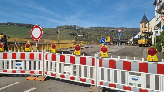 Die Arbeiten an der Zeltinger Brücke dauern länger als geplant.