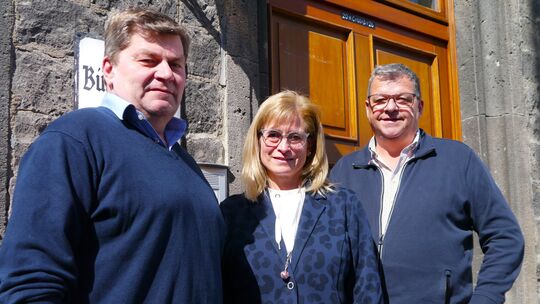 Nach dem Rücktritt des Krufter Bürgermeisters Walter Kill (rechts) wird der Erste Beigeorndete Bernd Schumacher (links), unterst