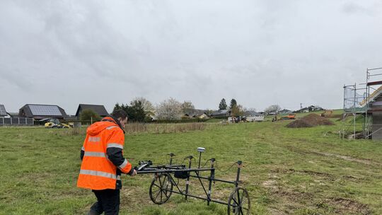 Eine Fachfirma aus Heidelberg war in dieser Woche in Fürthen, um das Wohngebiet Kappensteiner Schlinke nach weiteren, möglichen