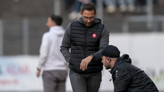 Nach zuletzt zwei Niederlagen möchte Trainer Boris Schommers mit seinen Sportfreunden Siegen mal wieder einen Sieg einfahren.