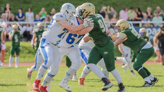 Die Montabaur Fighting Farmers (grüne Trikots) bestreiten am Wochenende ein Testspiel gegen die Kassel Titans. Ab 9. Mai geht es
