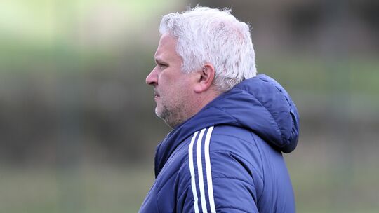 Sah einen guten Auftritt seiner Mannschaft, die in Andernach nichts anbrennen ließ: Timo Kluger, der Trainer des 1. FFC Montabau