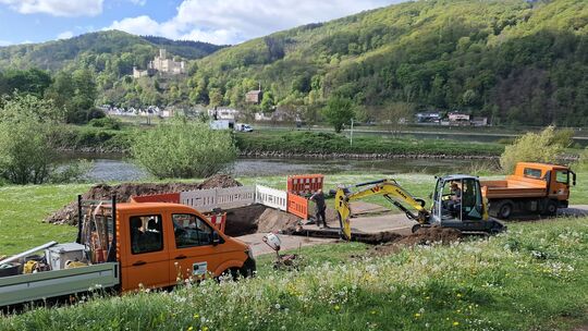 Ein Teil des Fußgänger- und Radweges am Rhein in Niederlahnstein muss bis voraussichtlich 20. Mai komplett gesperrt bleiben.