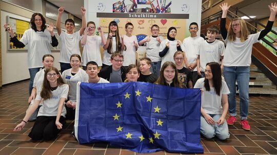 Die Freude war groß bei den Schülern der Friedrich-Karl-Ströher-Realschule plus, als sie erfuhren, dass sie beim Europapreis des