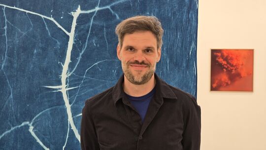 Nicht nur bei der Wahl der Medien, auch thematisch ist Björn Drenkwitz breit aufgestellt: Neben Zeit und nationaler Identität se