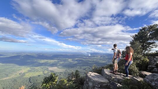 God's Window: Wer das Panorama oben auf dem Felsplateau in der Provinz Mpumalanga genießt, versteht schnell den Grund für dessen