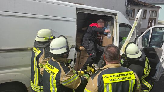 Die Feuerwache 1 befreite einen Paketzusteller aus seiner misslichen Lage in der Layenstraße in Idar.