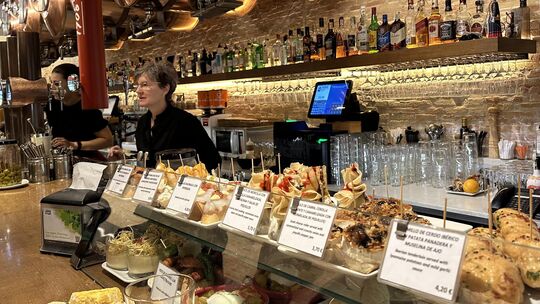Pintxos, die navarrischen Tapas, gibt es in der Region in jeder Bar und jedem Restaurant: von einfach bis experimentell, vom The