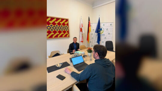 Hat viel vor: Wirtschaftsförderer Christoph Noack (oben) im Gespräch mit RLZ-Redakteur Tobias Lui.