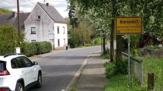 Innerhalb der Ortslage Nierendorf erfasste die Polizei vom 1. Januar 2024 bis zum 14. April 2026 insgesamt acht Unfälle.