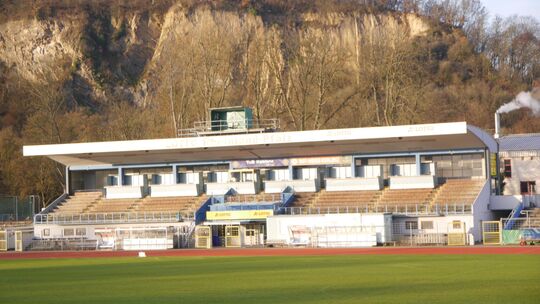 Die Haupttribüne des Stadions Oberwerth soll komplett erneuert werden.