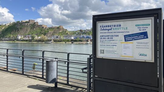 Über den Rhein zwischen dem Koblenzer Konrad-Adenauer-Ufer und Ehrenbreitstein ist in der Saison immer die Fähre gefahren. Doch