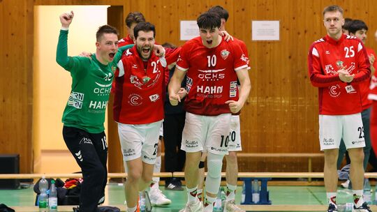 Auch im letzten Heimspiel der Saison wollen (von links) Torwart Luca Korbion, Josip Grbavac, Paul Mallmann und Fabian Schmitz ei