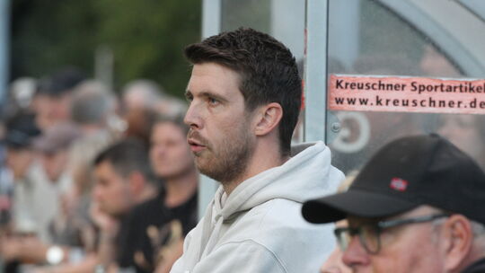 Der Trainer der Spvgg Nahbollenbach, Andy Forster, betrachtet die Lage seiner Mannschaft im Abstiegskampf als unverändert prekär