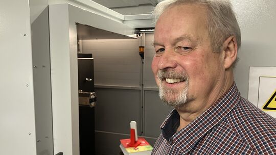 Peter Quirmbach ist Leiter der Arbeitsgruppe (AG) Technische Chemie und Korrosionswissenschaften an der Koblenzer Universität. D