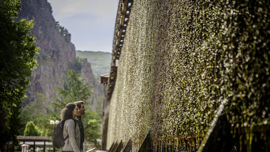 Im Salinental zwischen Bad Kreuznach und dem Stadtteil Bad Münster am Stein-Ebernburg gibt es das größte Freiluftinhalatorium Eu