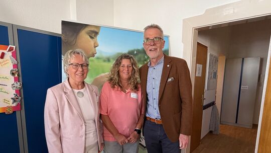 Die beiden langjährigen Vorsitzenden des Kinderschutzbundes in Altenkirchen, Beate Saddler-Hassel und Sabine Bastke, konnten zum