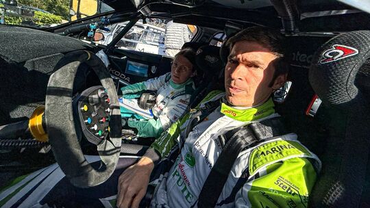 Marijan Griebel un Co-Pilotin Ela Kremer feierten bei ihrem ersten bei der diesjährigen Deutschen Rallyemeisterschaft gleich den