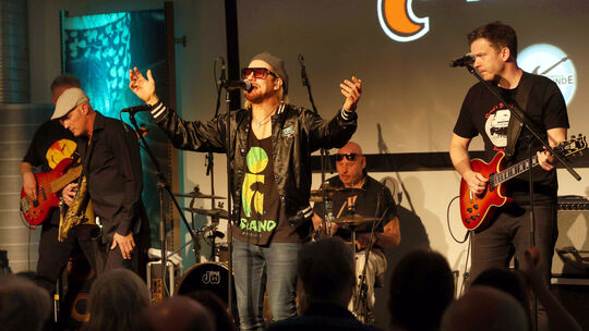 Die Climax-Bluesband konnte auf ihren Welthit „Couldn’t get it right“ natürlich nicht verzichten.