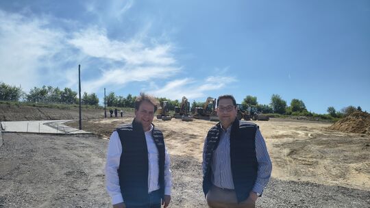 Geschäftsführer Thomas Sebastian und Unternehmenssprecher Jürgen Ritter gaben Auskunft über die Rahmenbedingungen des Erschließu