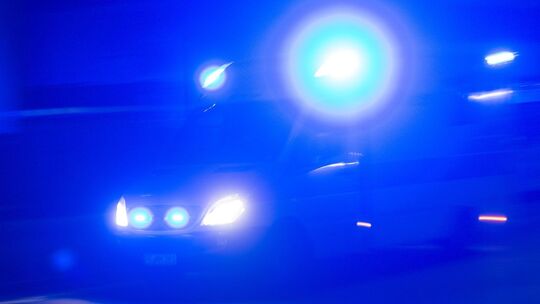 Rettungswagen mit Blaulicht Rettungswagen mit Blaulicht