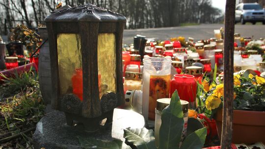 Auf diesem Parkplatz in der Nähe von Ulmet im Kreis Kusel wurden am frühen Morgen des 31. Januar 2022 die beiden jungen Polizist Auf diesem Parkplatz in der Nähe von Ulmet im Kreis Kusel wurden am frühen Morgen des 31. Januar 2022 die beiden jungen Polizist