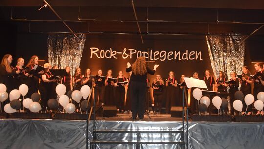 Das Frauenensemble Singsations Westerwald war mit viel Frauenpower aufgetreten und begeisterte die Zuhörer.