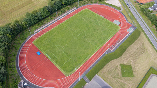 Soll der Naturrasen im Bad Marienberger Stadion in einen Kunstrasen umgewandelt werden? Diese Idee hat die SPD in die politische