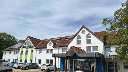 Leben ist wieder eingekehrt ins Lebenshilfehaus. Im Außenbereich wird weiter gewerkelt.