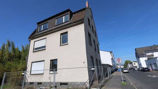 Dieses Haus "Im Hofgründchen" in Neuwied ist ein Schandfleck.