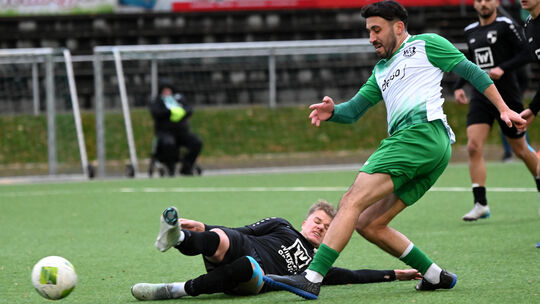 Beim 1:1 in der Hinrunde warfen sich die Spieler des SV Windhagen in jeden Ball und erkämpften sich so ein Remis bei Primus SG 0