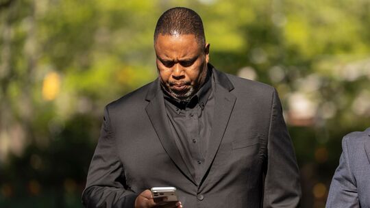 Ehemaliger NBA-Spieler und Assistenztrainer Damon Jones