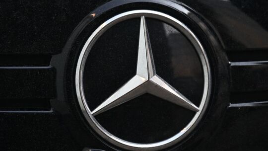 Mercedes-Benz Logo